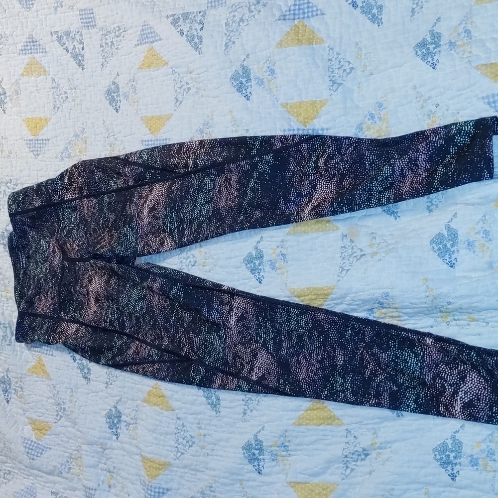 Medium athletic leggings black purple teal print tek gear drytek